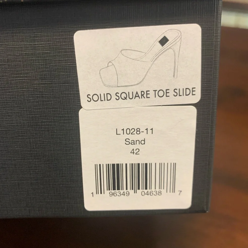 NIB Lita By Ciara /Revolve Square‎ Toe Slide Heel Sandal Size 42/11 Tan 4” Heel